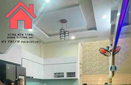 MỘT CĂN DUY NHẤT TA16 Q12 HẺM XE HƠI CÁCH MẶT TIỀN CHỈ 30M DT 80M NHỈNH 5 TỶ